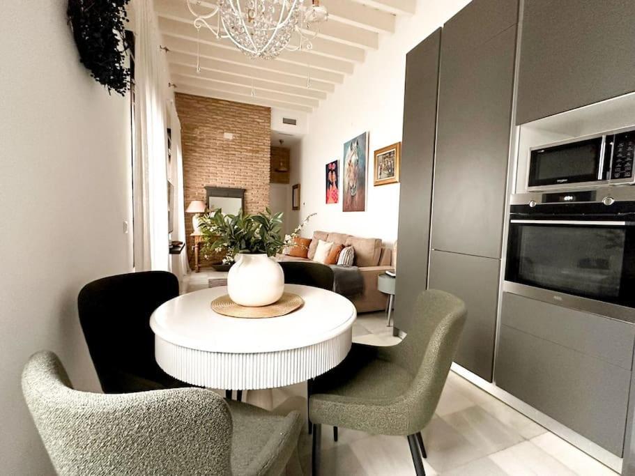 Atico Duplex Triana , Sevilla Exterior foto